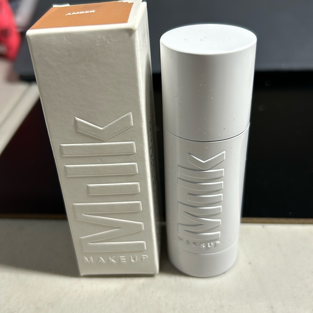 MILK 🥛 Flex Foundation 🥛Shade Amber